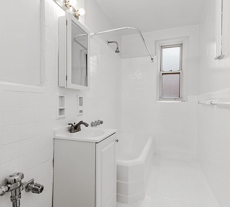 2nd image of 83-57 118th St #1L