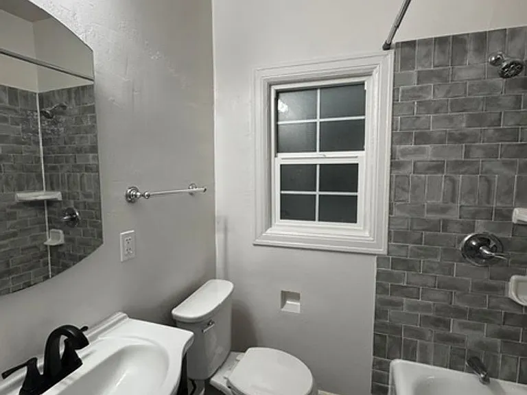 3220 Fruitvale Ave — Photo 9