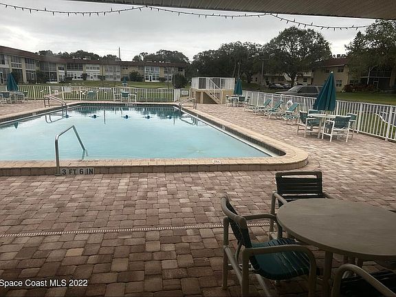 3rd image of 291 Cape Shores Cir #C