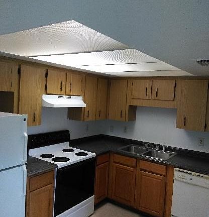 3rd image of 1664 Crystal Park Cir