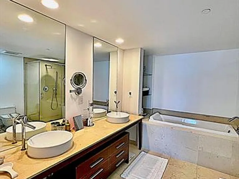 495 Brickell Ave #CU-1605 — Photo 22