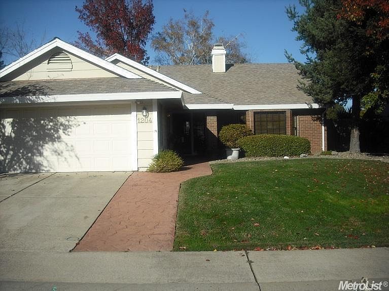 1st image of 1204 Devonshire Ct