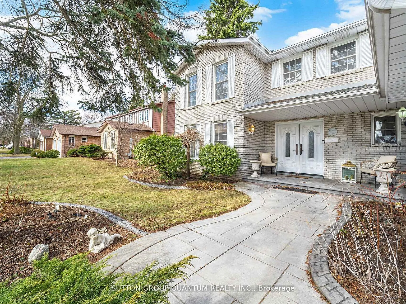 4 bed, $5,000 — Photo 2