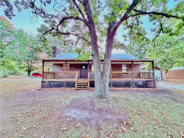 4045 N Salem Rd, Fayetteville, AR 72704