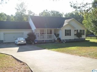 1385 Moriah Ln, Southside, AL 35907