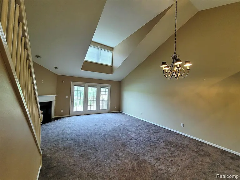 6146 Lone Oak Cir #B1 — Photo 10
