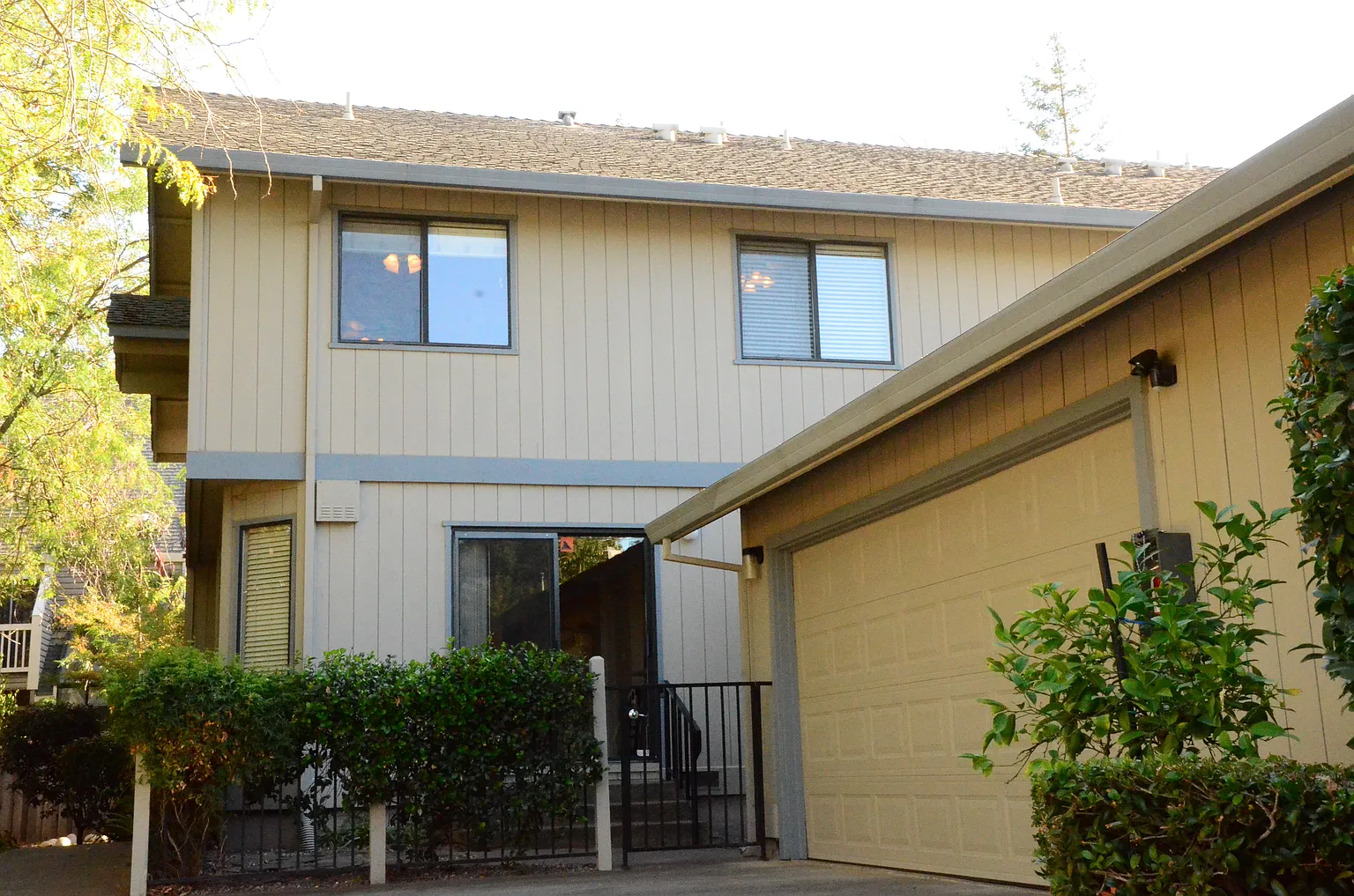 8074 Briar Ridge Ln photo 1