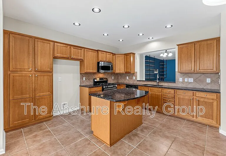 8611 Macedonia Lake Dr #1 — Photo 8