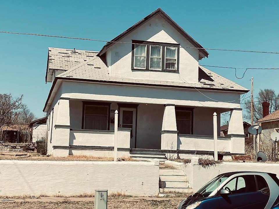 1st image of 602 Military Ave