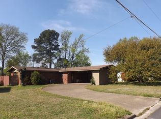 219 Mockingbird St, Hot Springs, AR 71913