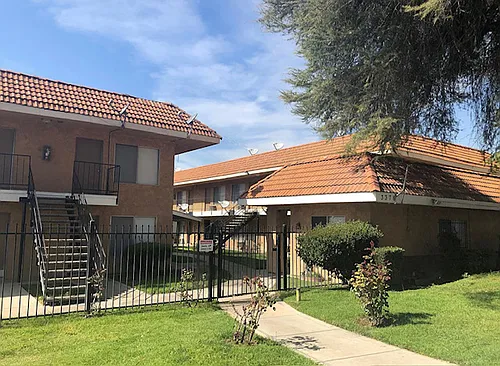 Pinetree Apartments Photo 1