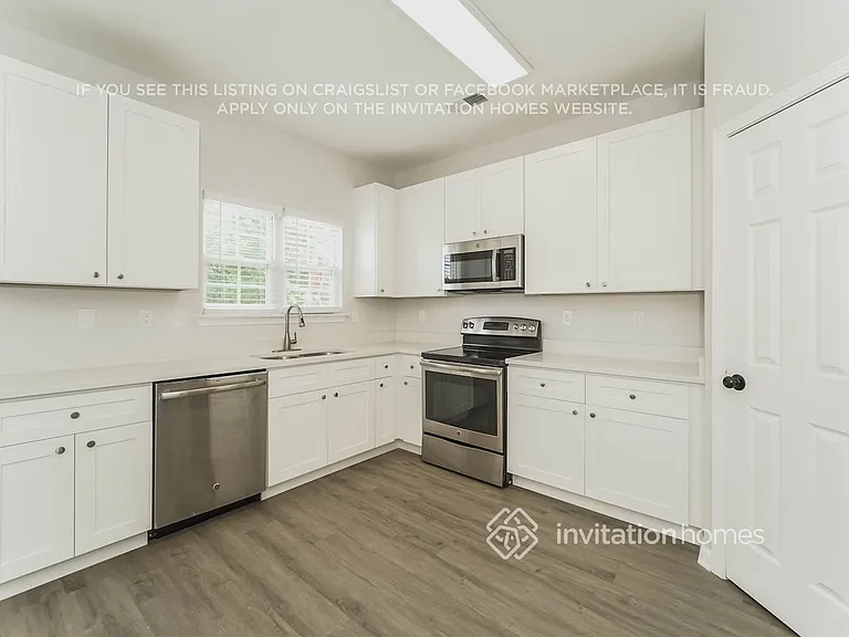 9661 Bailey Rd — Photo 4