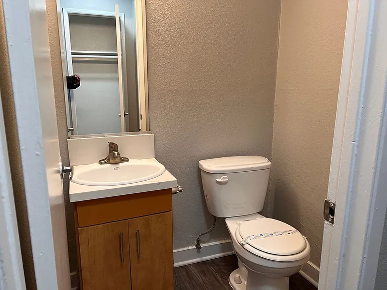 The Circle Apartments at Long Beach — Photo 101