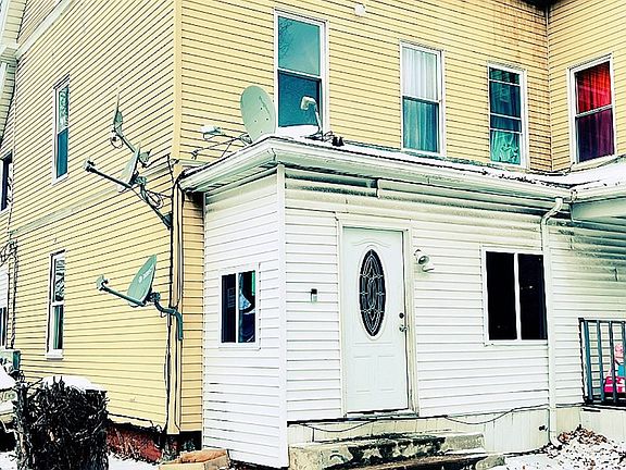 2nd image of 72-74 Mason St