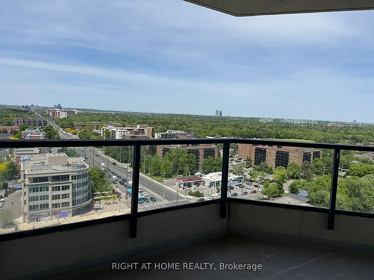 7300 Yonge St #1604 — Photo 28