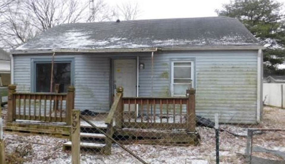 1st image of 307 E Central Ave