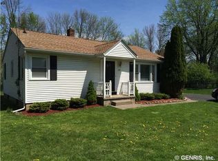 218 Doncaster Rd, Rochester, NY 14623