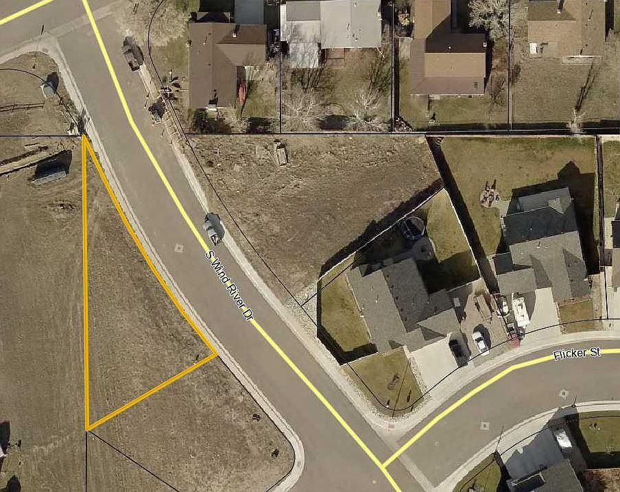 1st image of 416 S Wind River Dr