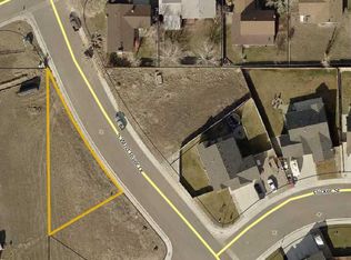 416 S Wind River Dr, Douglas, WY 82633