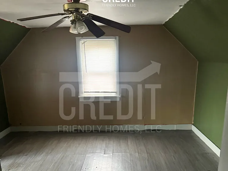 826 N 82nd St — Photo 8