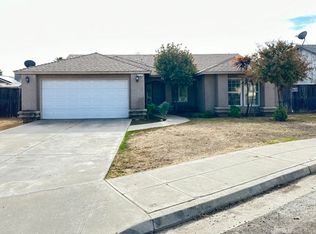 422 Ahwahnee Ct, Madera, CA