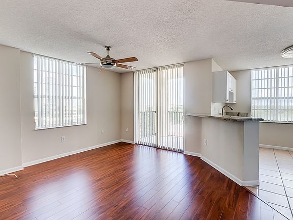 5th image of 520 SE 5th Ave APT 2610