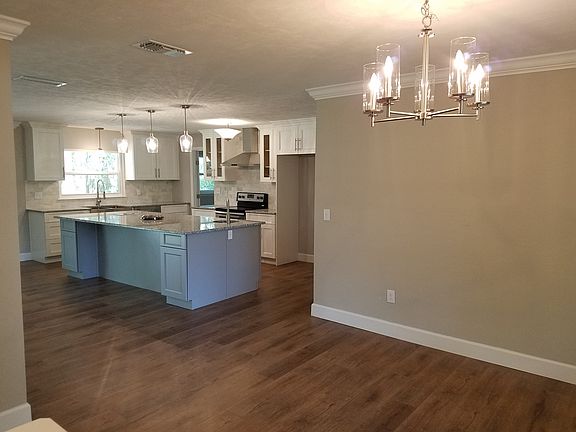 5th image of 3710 SW 75th St