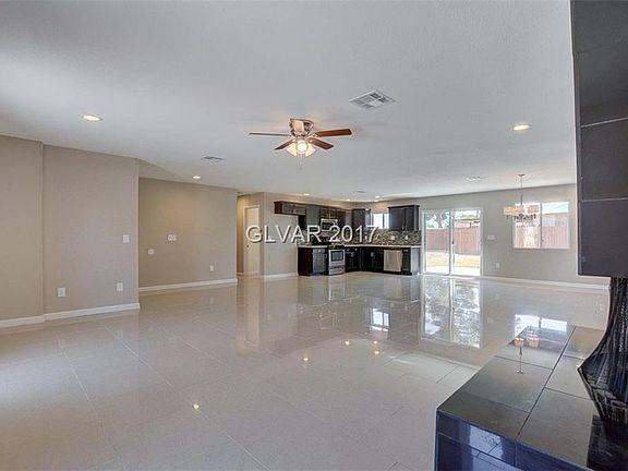 4th image of 3812 Budlong Ave