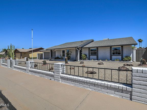 3rd image of 3934 W MEADOW Drive