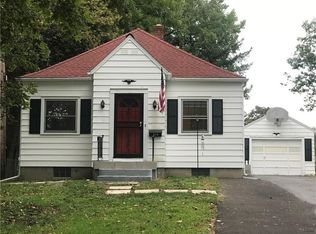 214 Montcalm Dr, Rochester, NY 14617