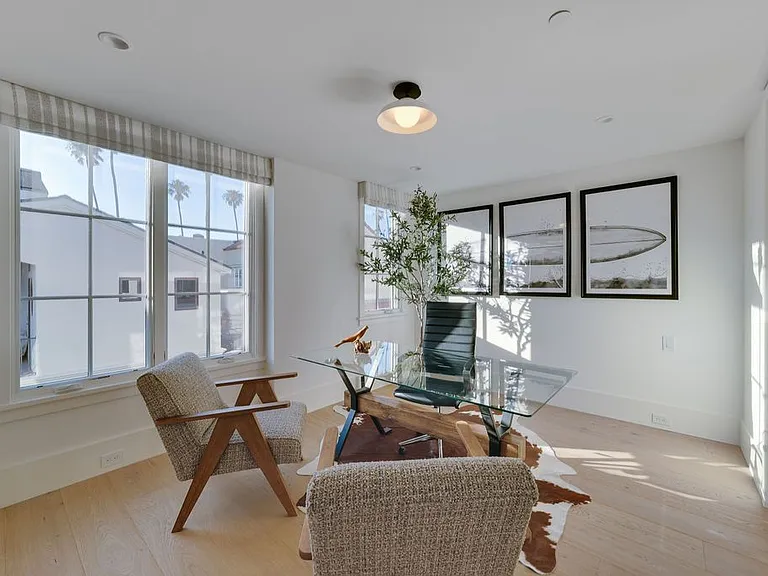 2820 Bayview Dr — Photo 28