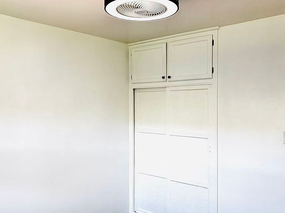 4th image of 1011 E Garfield Ave APT 7