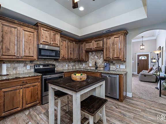 5th image of 6018 Warwick Dr