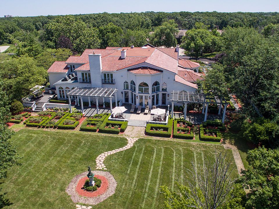 704 Deer Trail Ln, Oak Brook, IL 60523 Zillow