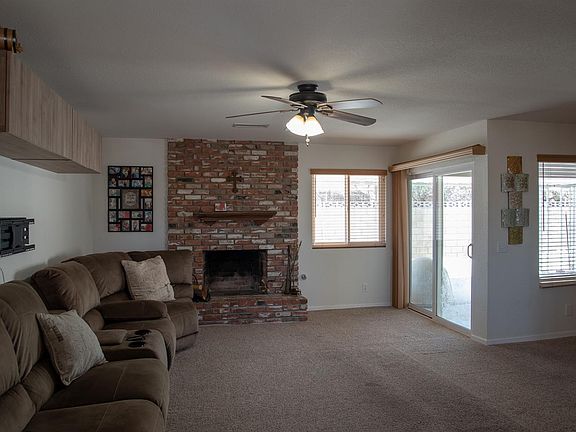 4th image of 8850 Camphor Ave