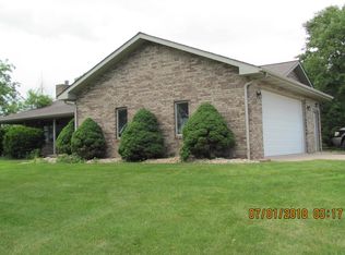 1719 N 2450th Rd, Ottawa, IL 61350