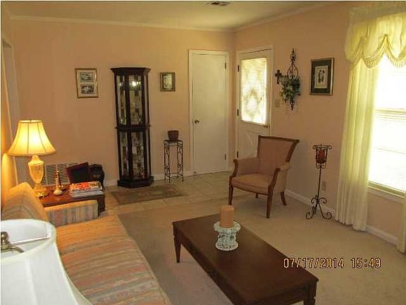 3rd image of 71 Baggett Dr