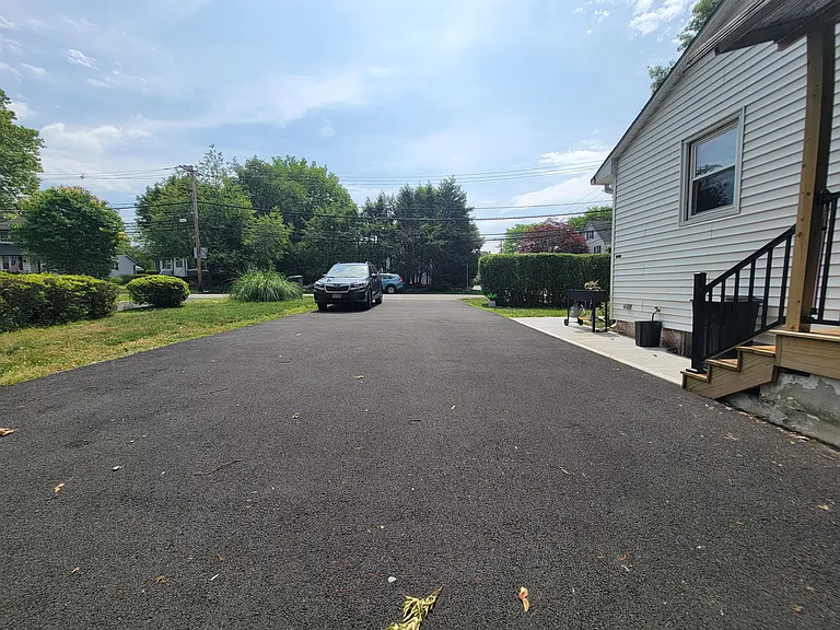 33 N Maple Ave #1 — Photo 18