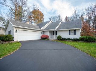 2004 Plymouth St, Midland, MI 48642