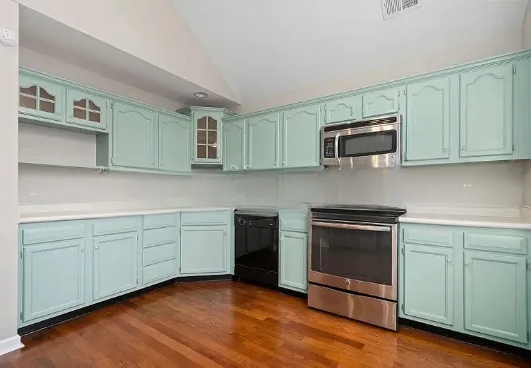 8407 Southgate Commons Dr — Photo 6
