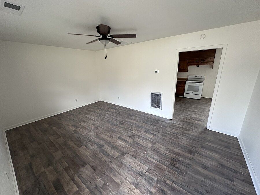 2nd image of 3312 Tyler St