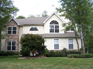 867 Hoover Rd, Blue Bell, PA 19422