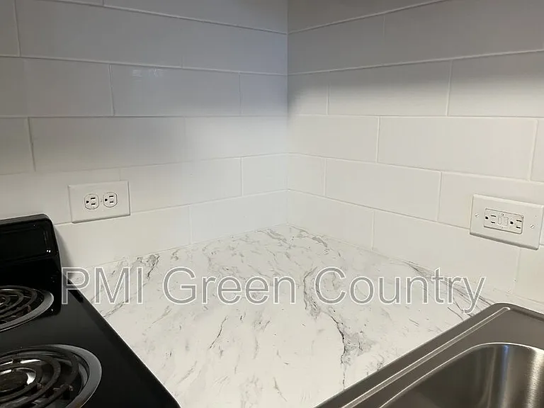 6639 S Victor Ave #G214 — Photo 13