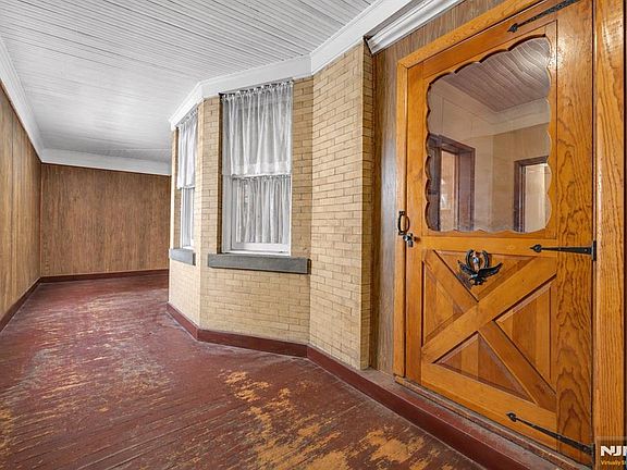 5th image of 65 Marsellus Pl