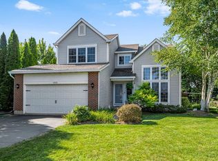 1490 Knotty Pine Dr, Elgin, IL 60123