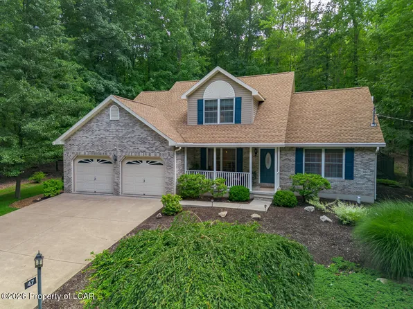 47 Delaware Dr, Hazleton, PA 18202