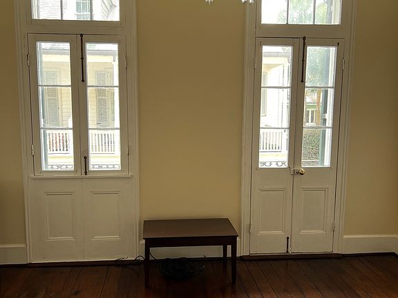 5th image of 821 Barracks St #4