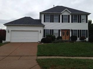 327 Camilla Dr, O'Fallon, MO 63366