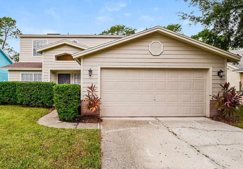 11184 Cypress Leaf Dr