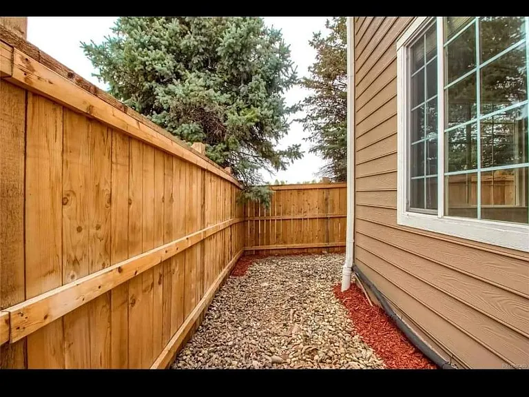 1263 Carlyle Park Cir — Photo 16